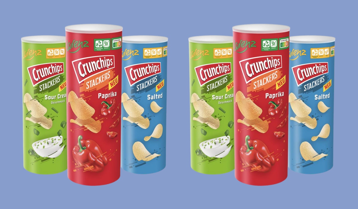6 Packungen Cunchips Stackers, blauer Hintergrund