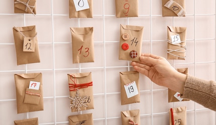 Selbstgemachter Adventskalender mit Papier