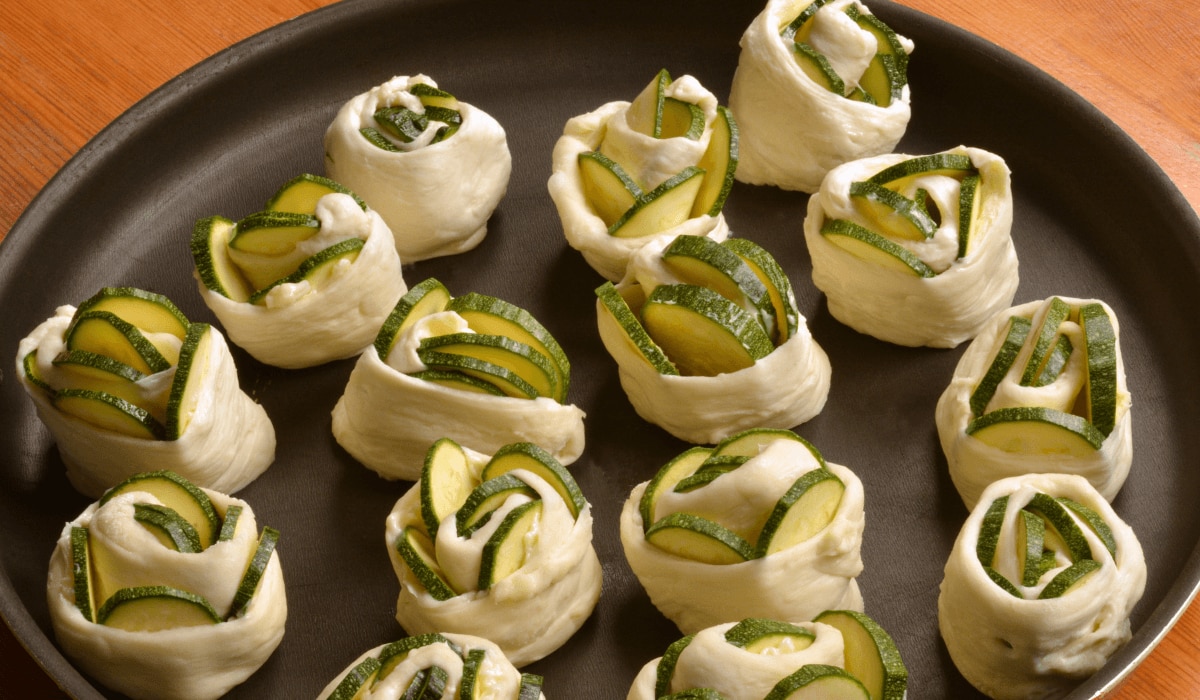 Zucchini-Blätterteig-Rosen
