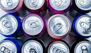 Energydrink Dosen von oben fotografiert