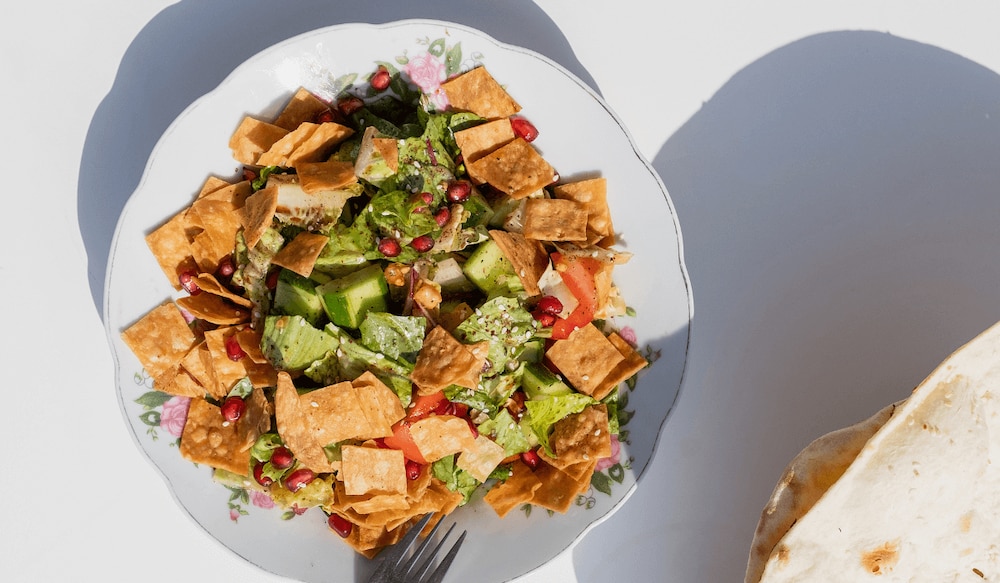 Fattoush Salat in einem Teller