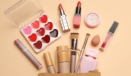 Herz Make-up zum Valentinstag