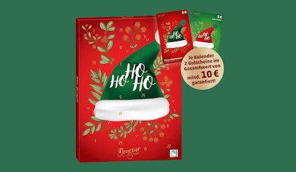 Penny Gutschein-Adventskalender 2024 Packshot vor grünem Hintergrund