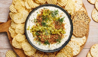 Viraler Pickle Dip - das angesagte Rezept zum Nachmachen!
