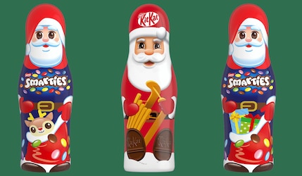 Schoko-Weihnachtsmänner von Smarties und KitKat 2024 Packshots