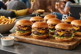 Smashed Burger Sliders Rezept - der virale Party-Snack zum Nachmachen