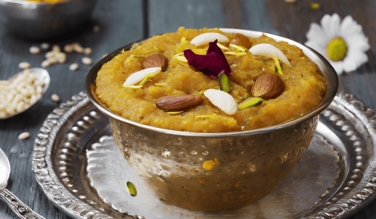 Suji Ka Halwa (orientalischer Grießbrei)