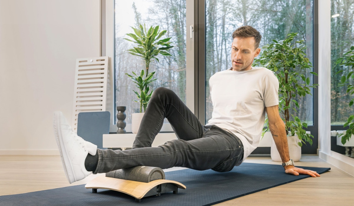 Sven Hannawald trainiert mit der Max Fitness Faszienrolle aus DHDL 28.04.2025.png
