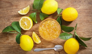 Zitronen-Marmelade mit Frischekick – Rezept für sonnige Frühstücksmomente!