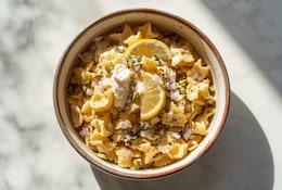 Nudelsalat mit Zitrone und Ricotta