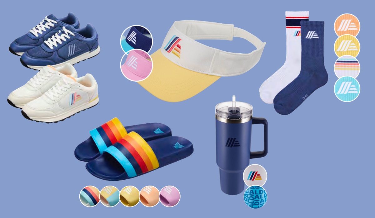 blauer Hintergrund, Aldimania Kollektion (schuhe, latschen, socken).png