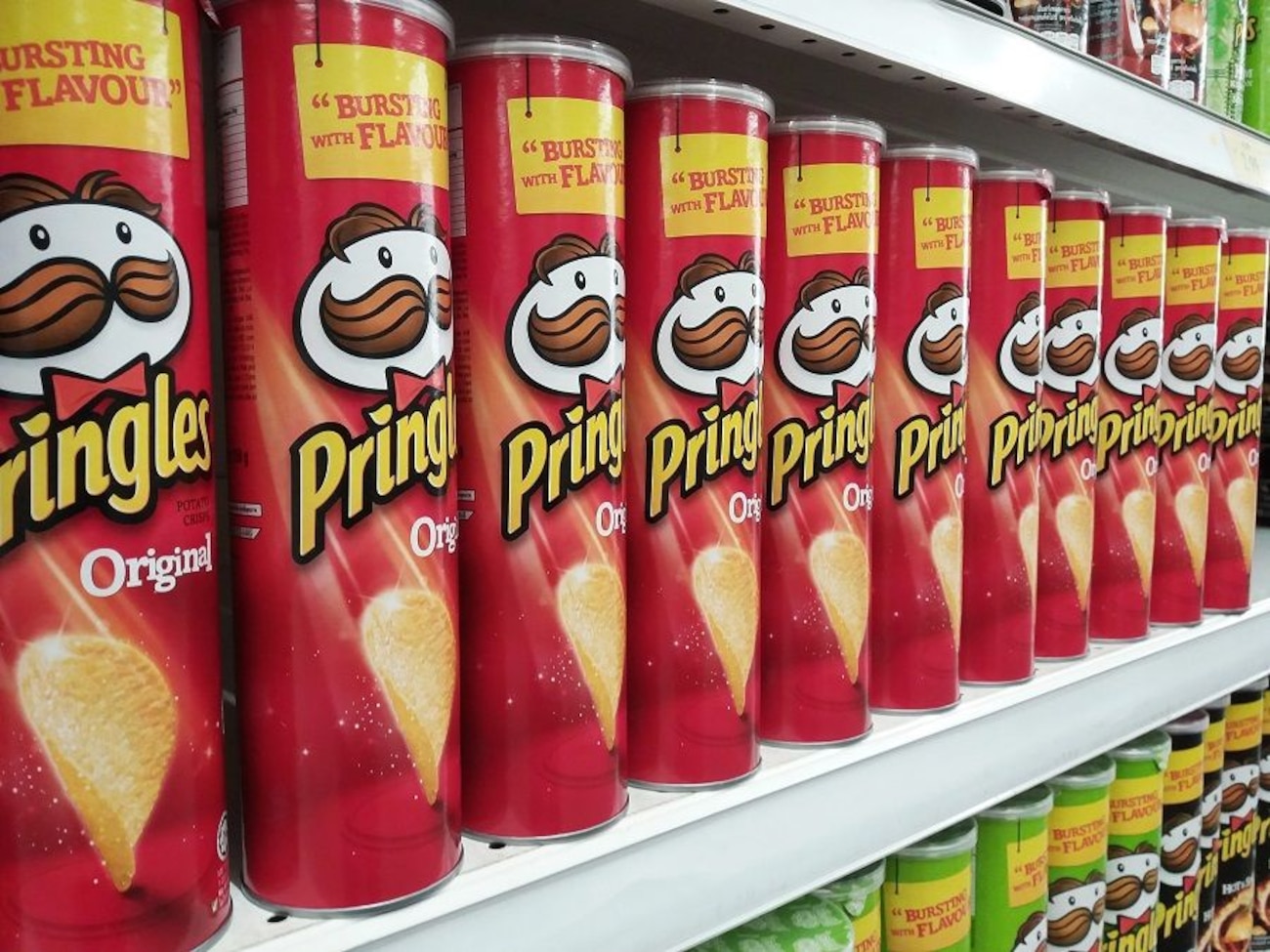 Alle Pringles Sorten, die es in Deutschland gibt, in einer Liste