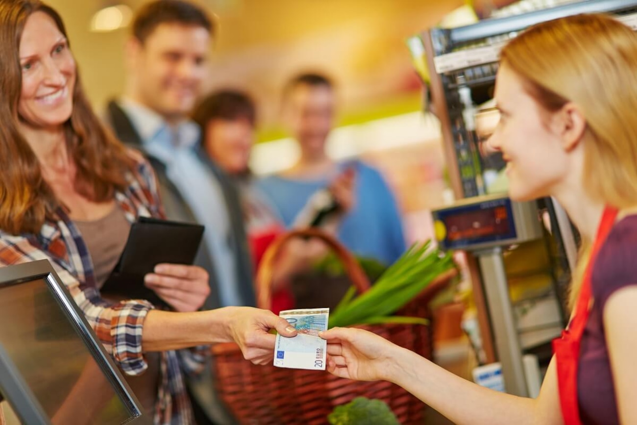 In welchem Supermarkt kann man Geld einzahlen?