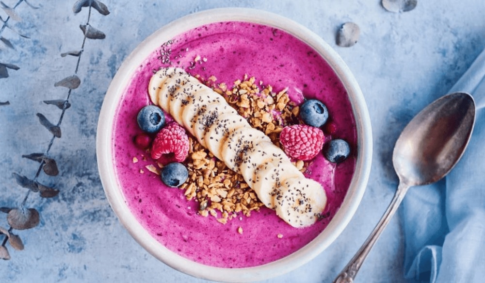 Rezept für pinke Smoothiebowl