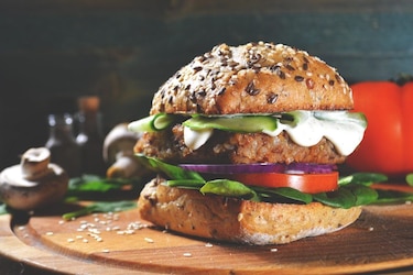 Veganes Burgerfleisch und Hack bei Netto