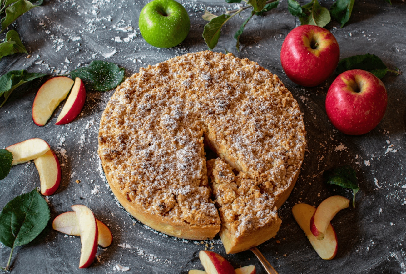 Veganer Apfelkuchen mit Zimtstreuseln: Das leckerste Apfelkuchen-Rezept der Welt