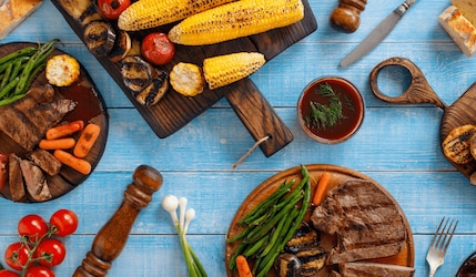 Die Grillsaison: Grillsaucen, Beilagen zum Grillen, Rezepte und mehr