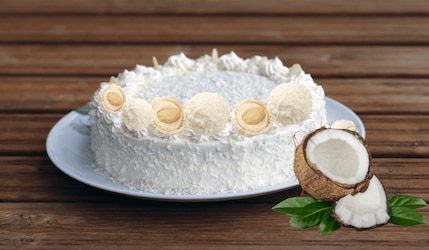 Raffaello-Creme-Torte: Rezept für die einfache Kokostorte