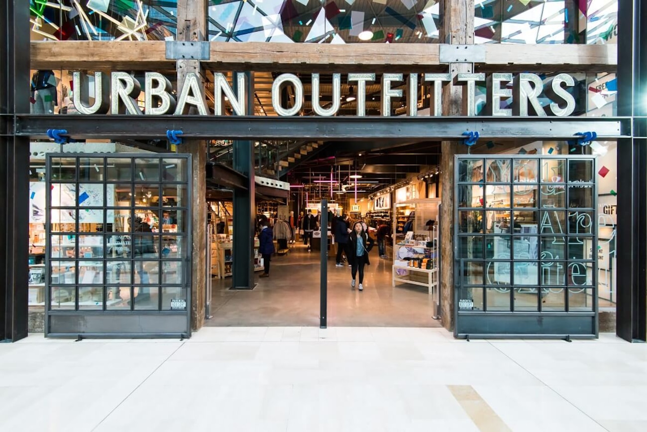 Wo kann man Urban-Outfitters-Gutscheine kaufen?