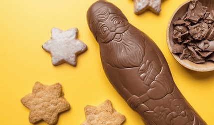 Diese Schokoladen-Weihnachtsmänner von Milka, KitKat, Lindt & Co gibt es 2021 zu kaufen!