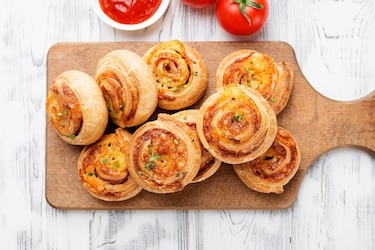 Pizzaschnecken: Rezept für den schnellen Party-Snack