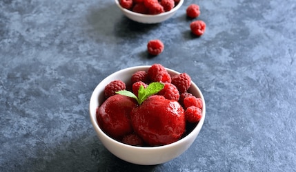 Himbeer Sorbet mit 2 Zutaten: Unser Rezept zum Selbermachen