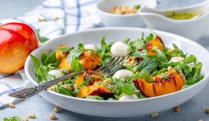 Sommersalat mit Nektarinen Rezept