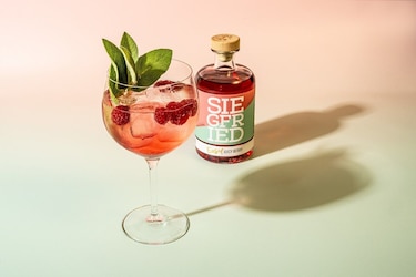 Siegfried Easy "Classic Dry" & "Juicy Berry" - Halb so viel Alkohol wie sonst üblich