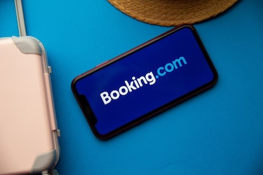 Wo kann man Booking.com-Geschenkkarten kaufen? Die Gutscheine im Einzelhandel