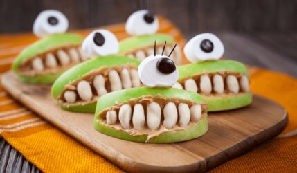 Monstermäßige Grusel-Äpfel - Der gesunde Halloween-Snack