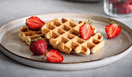 Rezept für Erdbeerwaffeln: Mit Beeren im Teig