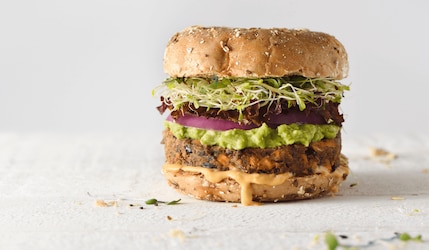 Rezept: Vegane Burgerpatties vom Grill