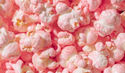 Barbie Popcorn: Pinkes Popcorn für den Filmabend