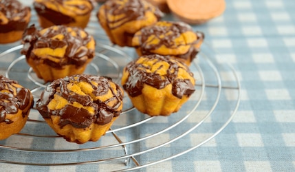 Rezept für Erdnussbutter-Muffins mit Schokoglasur