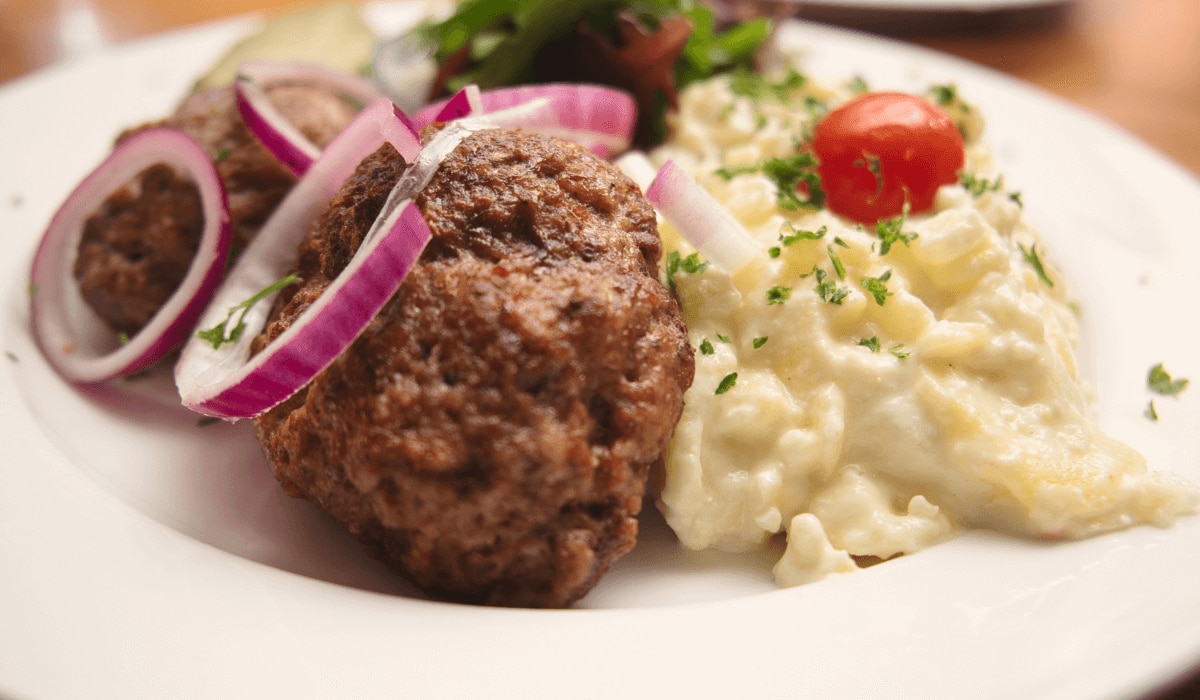 vegane Bouletten mit Kartoffelsalat