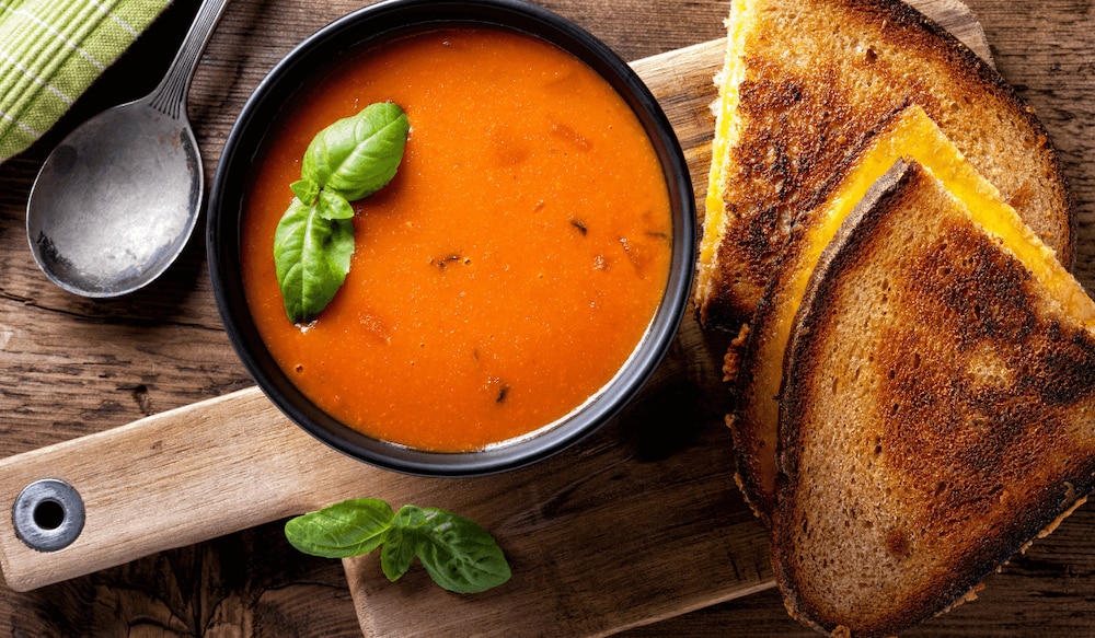 Tomatensuppe mit grilled cheese sandwich