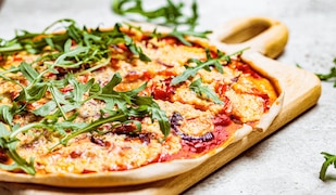 Vegane Neuheit aus dem Kühlregal: Pizza Pomodoro e Rucola von REWE