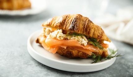 Rezept für ein schnelles Frühstücks-Croissant