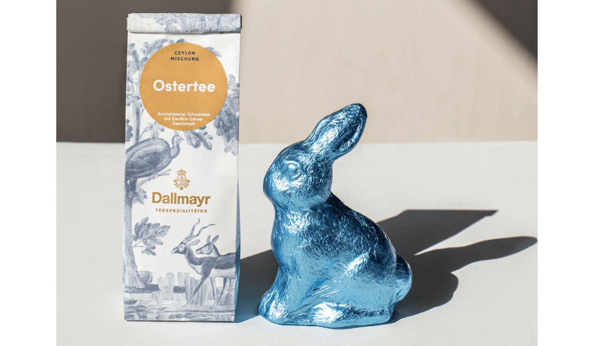 Dallmayr Ostertee Mood-Bild mit Osterhase 2024