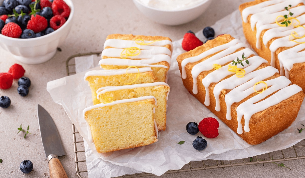 Rührkuchen mit weißer Schokolade