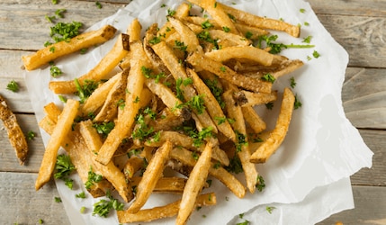 Rezept für selbgemachte Pommes aus dem Airfryer