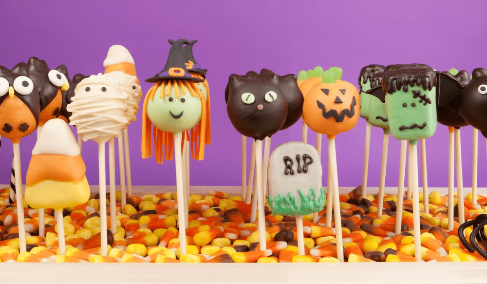 verschiedene Halloween Cake Pops