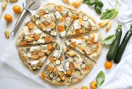 Pizza Bianca mit Zucchini und Trüffel - Bella Italia für zu Hause!